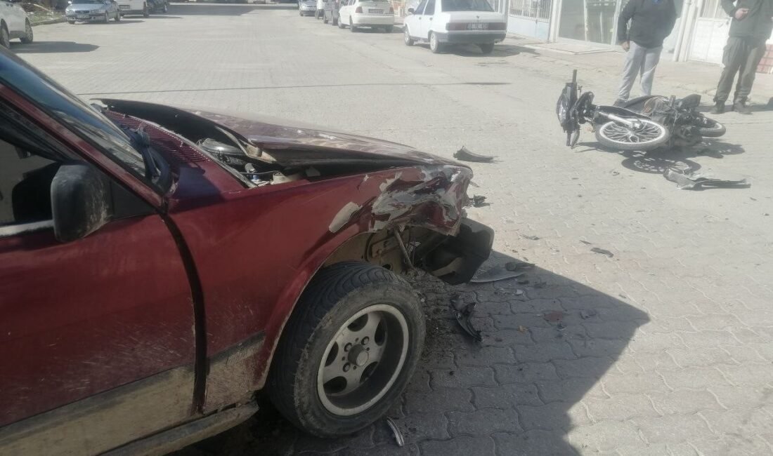 Isparta’nın Yalvaç ilçesinde 80 yaşındaki sürücünün kullandığı otomobil ile 14