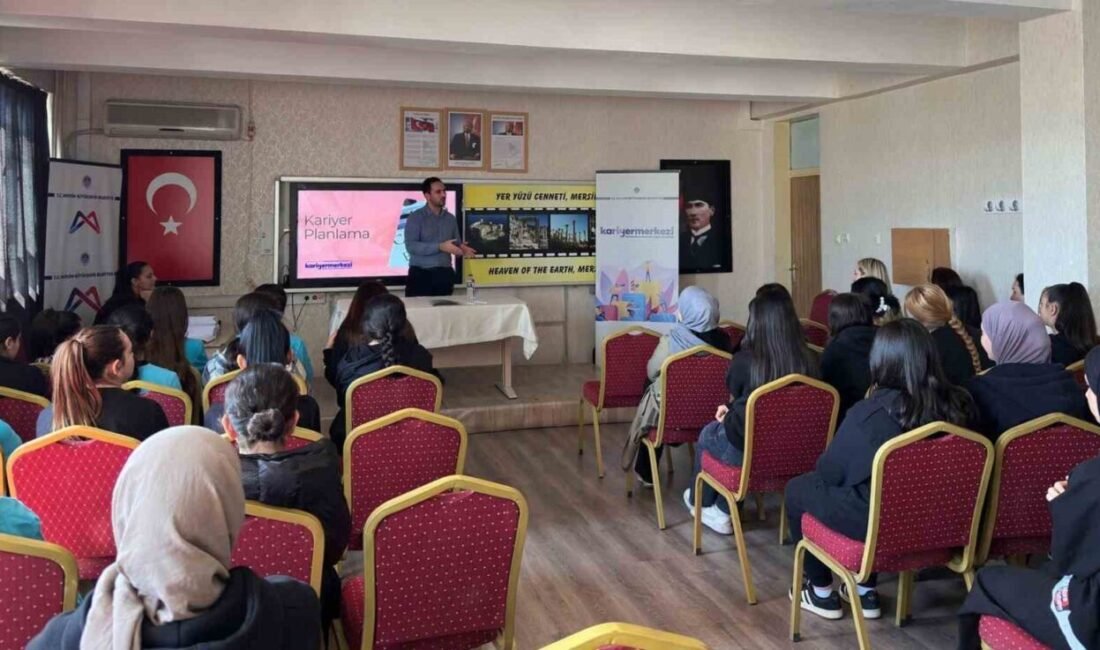 Mersin Büyükşehir Belediyesi Kariyer Merkezi’nin, öğrencilerin kariyer yolculuğunda yanlarında olmaya