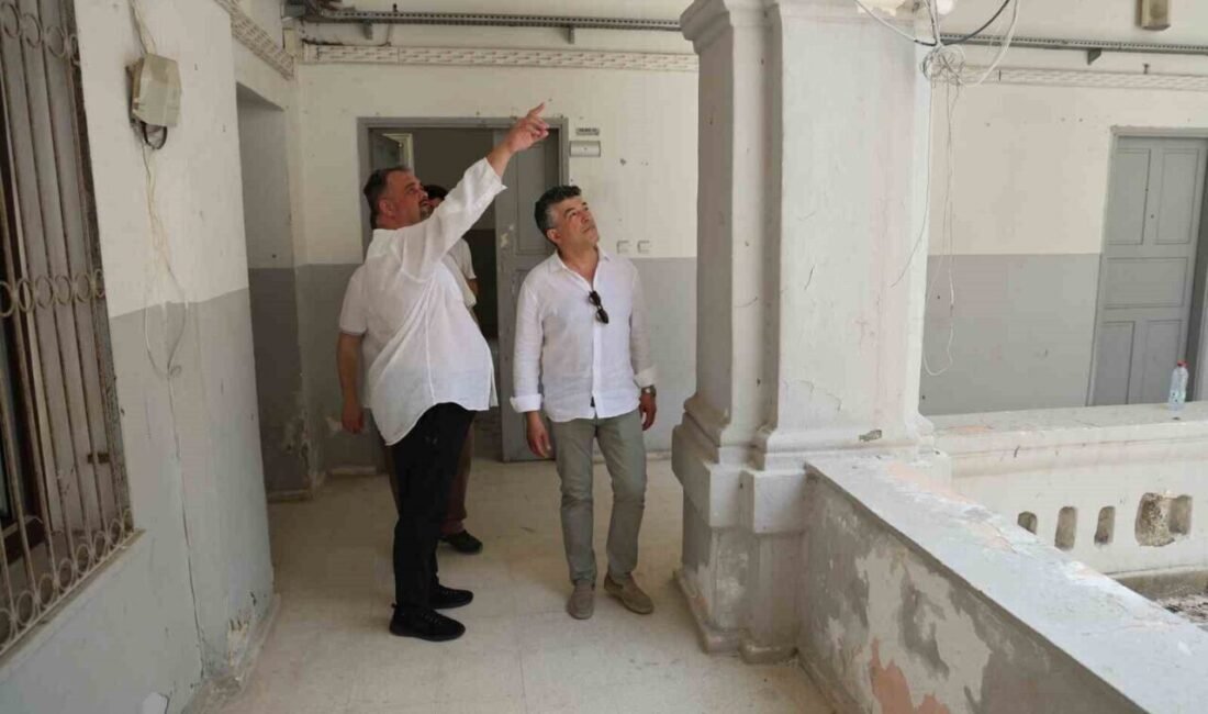 Türkiye’nin en başarılı öğrencilerinin kabul edildiği Adana Fen Lisesi’nde mezunlar,