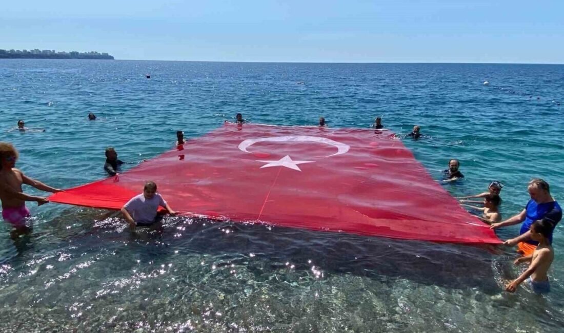 Antalya’da 19 Mayıs Atatürk’ü Anma Gençlik ve Spor Bayramı nedeniyle