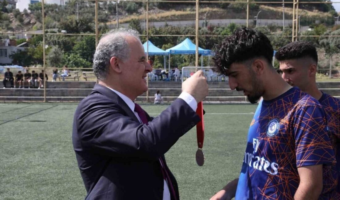 Alanya Alaaddin Keykubat Üniversitesi’nde (ALKÜ) 10. kuruluş yılı coşkusu kapsamında