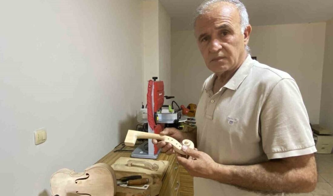 Antalya’nın Aksu ilçesinde yaşayan emekli asker Servet Çakır, çocukluk yıllarında