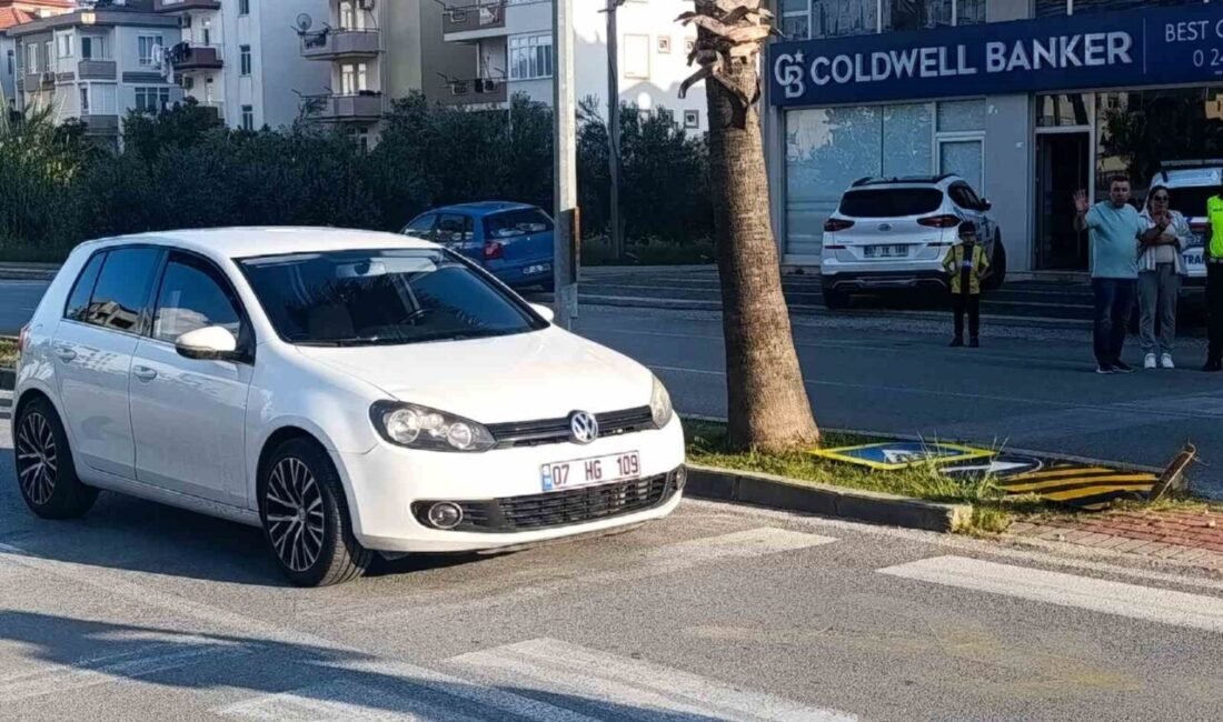 Antalya’nın Manavgat ilçesinde, annesinin elinden yola fırlayan 4 yaşındaki çocuğa
