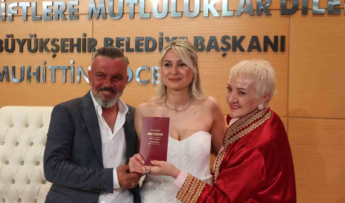 Antalya’da evliliklerini özel bir tarihte gerçekleştirmek isteyen çiftler “05.05.2025” tarihini