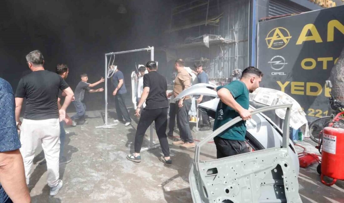 Antalya’da sanayi sitesindeki bir boya atölyesinde çıkan yangında 12 kişi