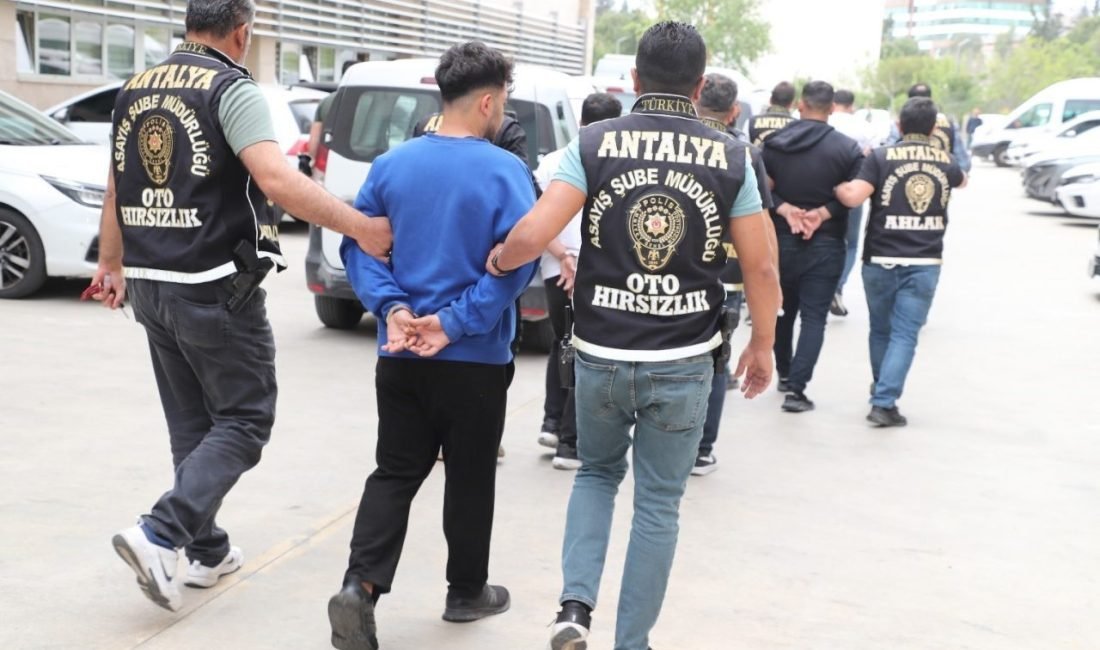 Antalya’da son 1 haftada gerçekleştirilen asayiş uygulamalarında 547’si aranan toplam