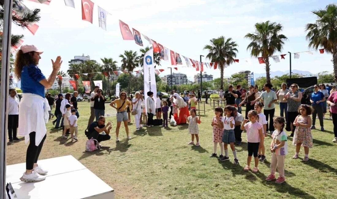 Antalya Büyükşehir Belediyesi, Dünya Aile Haftası’nı, Konyaaltı Sahili Olbia Meydanı’nda
