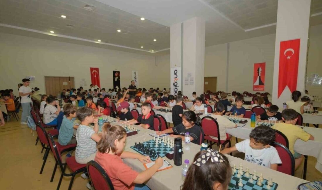 Antaya Genç İş İnsanları Derneği ve Türkiye Satranç Federasyonu Antalya