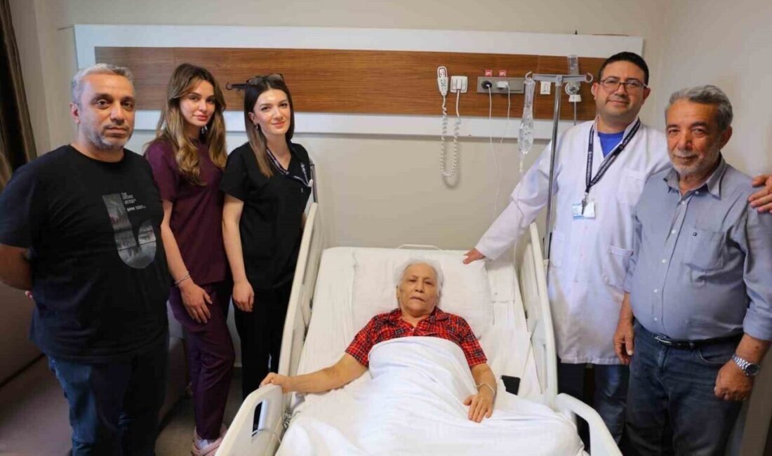 Geçirdiği beyin kanaması sonrası Özel Sular Akademi Hastanesi İnme Merkezi’ne