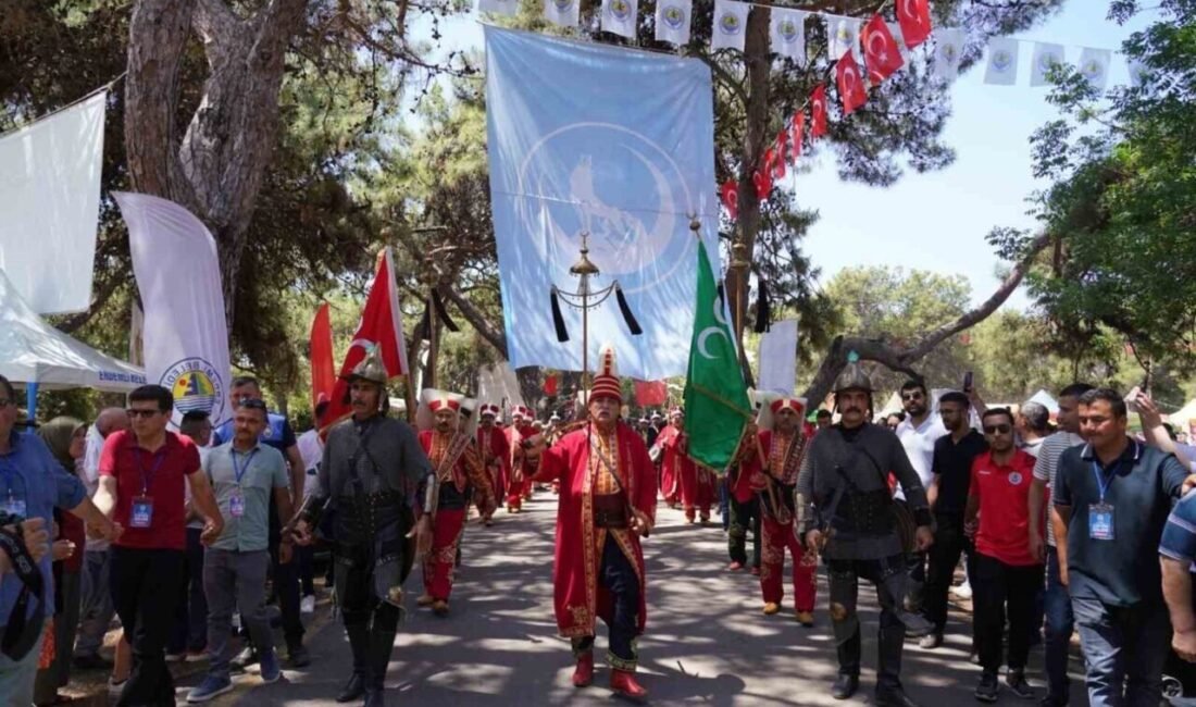 Mersin Erdemli’de 5 ülkeden kültür ekiplerinin yer aldığı binlerce kişinin