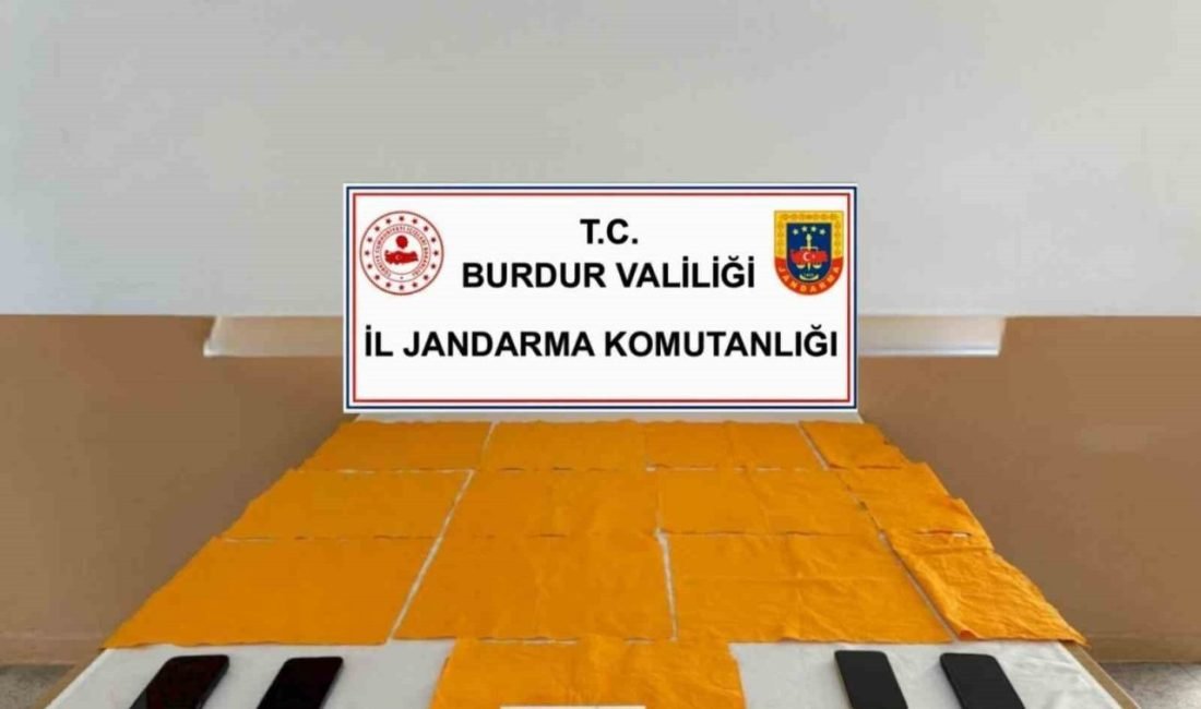 Burdur İl jandarma Komutanlığı ekipleri, uyuşturucu ve uyarıcı madde ile