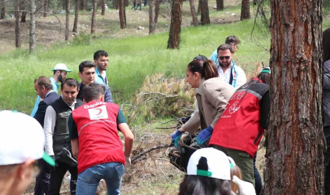 Burdur’da, “Orman Benim” kampanyası kapsamında orman yangınlarına dikkat çekmek için