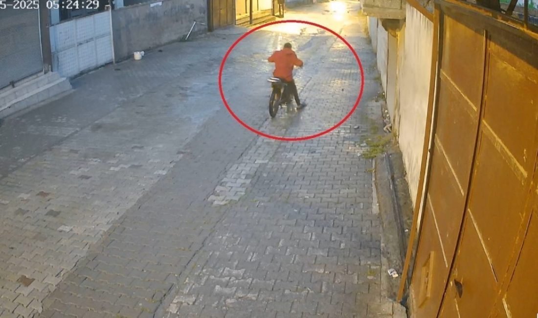 Hatay’da çaldığı motosiklet arızalanan hırsız, evin bahçesinde park halindeki başka