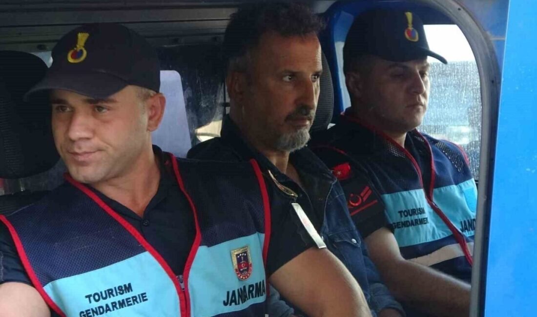 Mersin’in Erdemli ilçesinde 47 yaşındaki 2 çocuk annesi öğretmeni öldüren