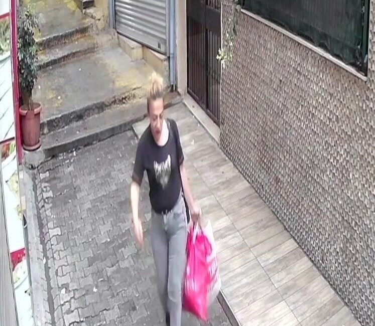 Adana’da bir kadın eski çalıştığı kafeden 8 bin 700 TL