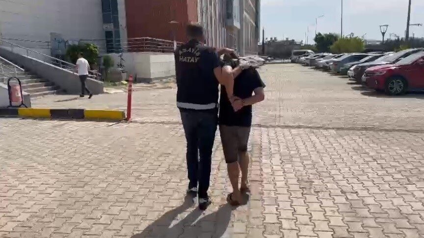 Hatay’ın Arsuz ve İskenderun ilçelerinde aranan şahıslara yönelik yapılan çalışmada