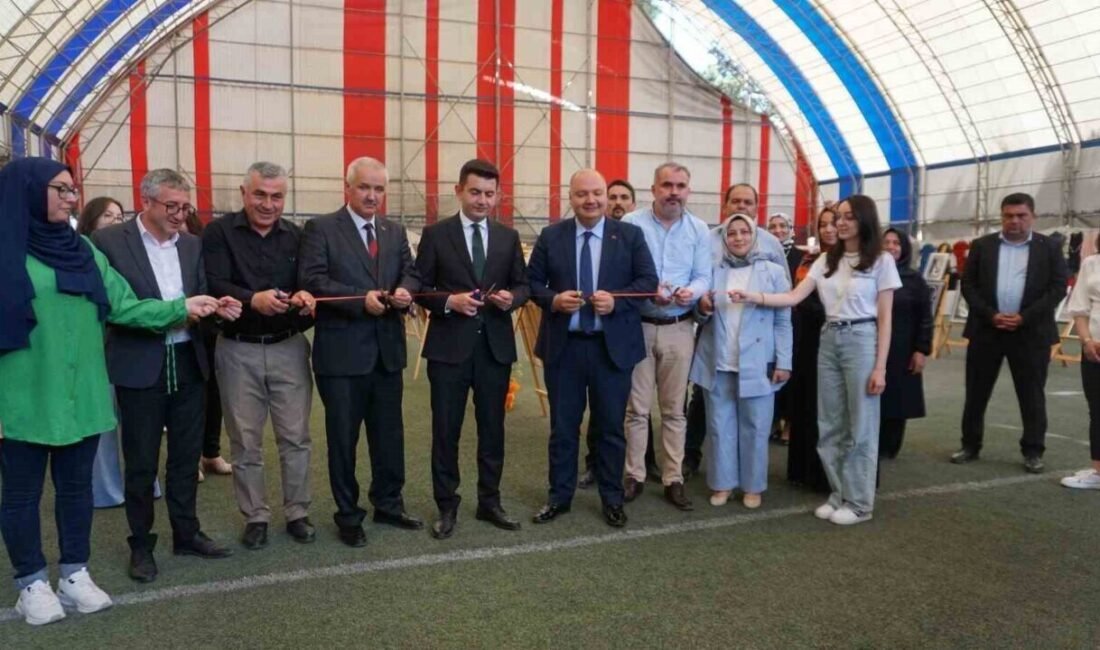 Burdur’un Gölhisar ilçesinde Hayat Boyu Öğrenme Haftası etkinlikleri kapsamında, Halk