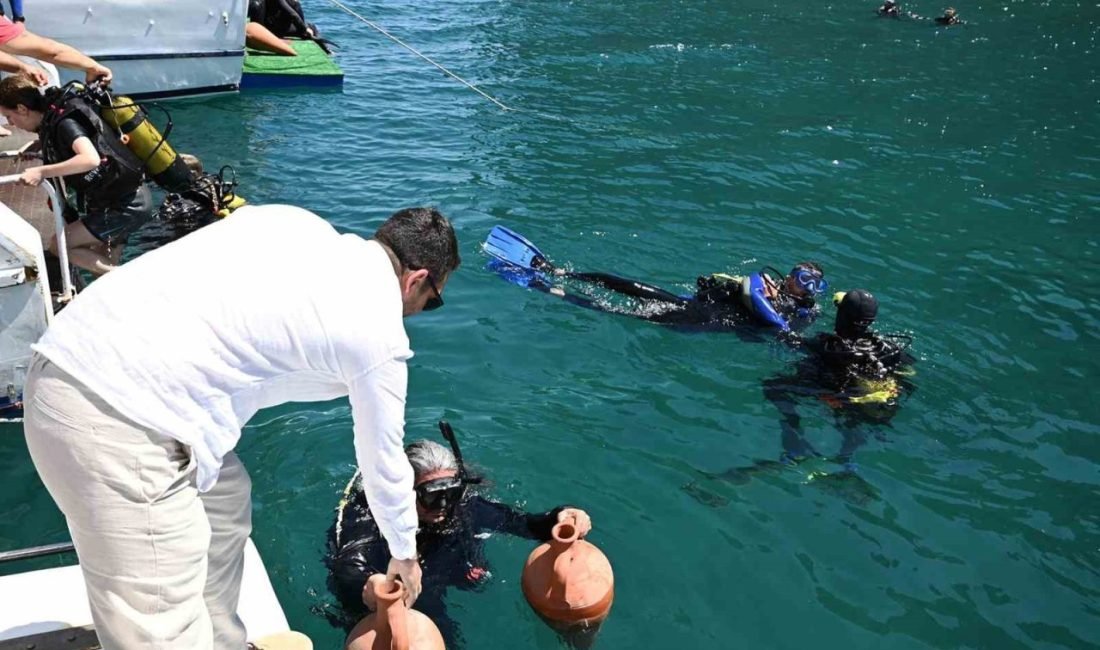 Kemer’de dalış turizmini canlandırmak amacıyla düzenlenen Hıdırellez Dalış Etkinliği, protokol