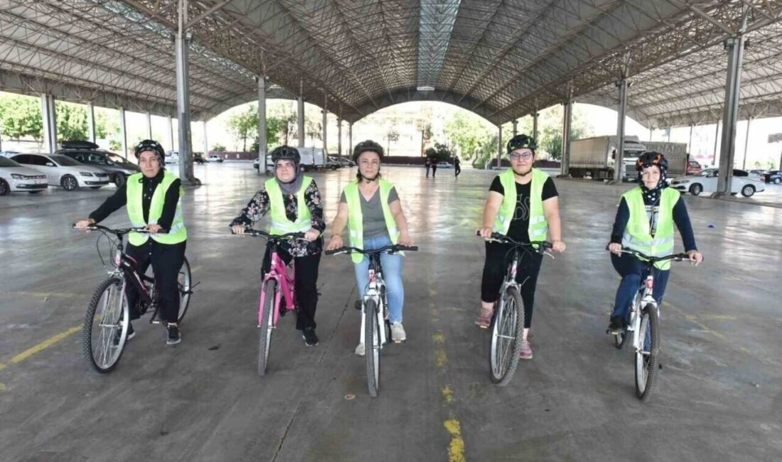 Kepez Belediyesi’nin “Hayalini Sürmeye Başla” projesi ile 18 ile 60