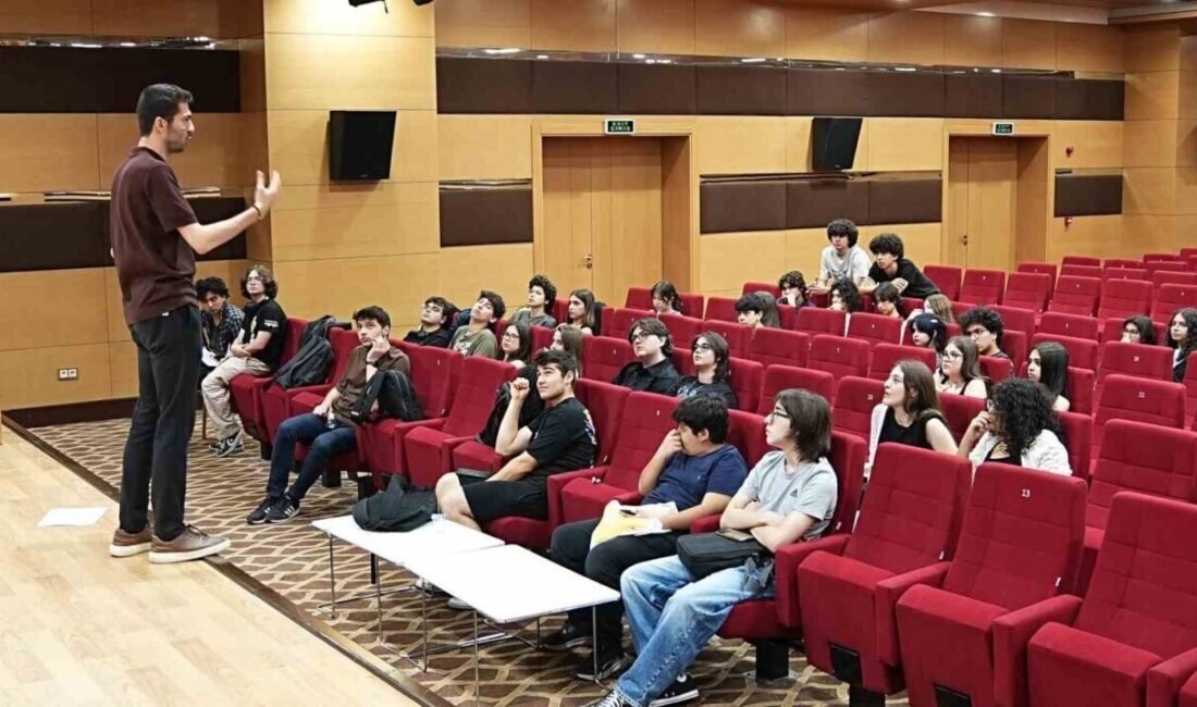 Kepez Belediyesi ve Antalya Lise Münazara Topluluğu iş birliğinde, 19