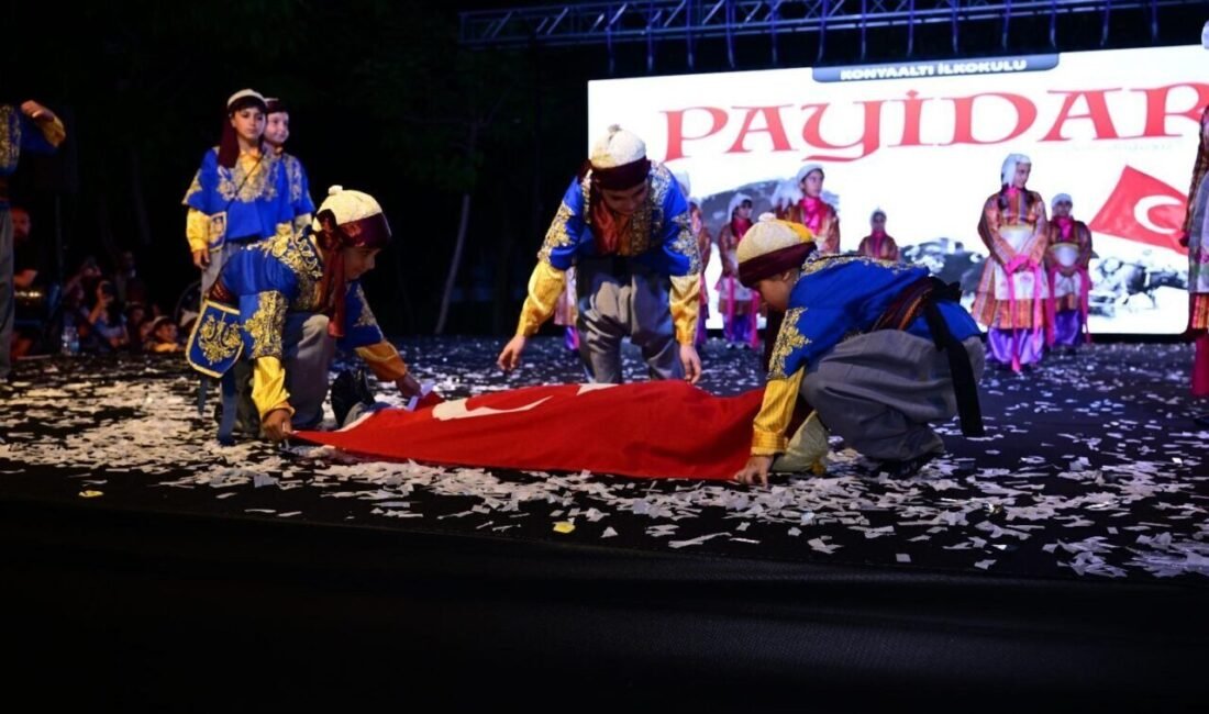 Antalya’nın Konyaaltı ilçesinde bulunan Konyaaltı İlkokulu, geleneksel kültürümüzü yaşatmak amacıyla