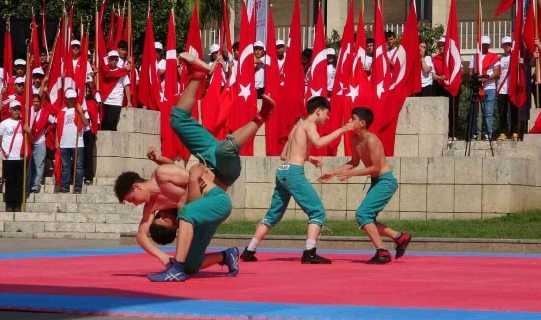 Mersin’de, 19 Mayıs Atatürk’ü Anma Gençlik ve Spor Bayramı coşkuyla