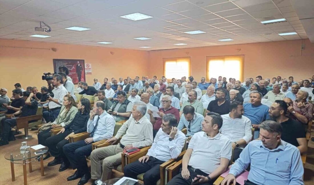 Adana’nın Kozan ilçesinde muhtarlara yönelik bağımlılıkla mücadele çerçevesinde bilgilendirme semineri