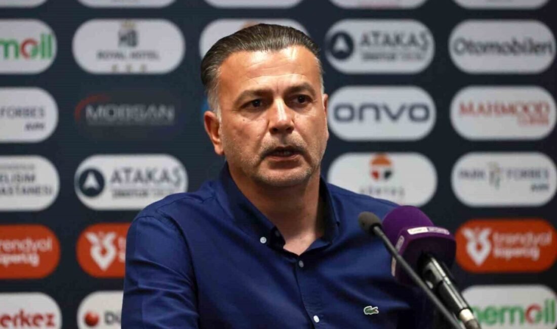 Atakaş Hatayspor Teknik Direktörü Murat Şahin, 4-2 kazandıkları Fenerbahçe maçının