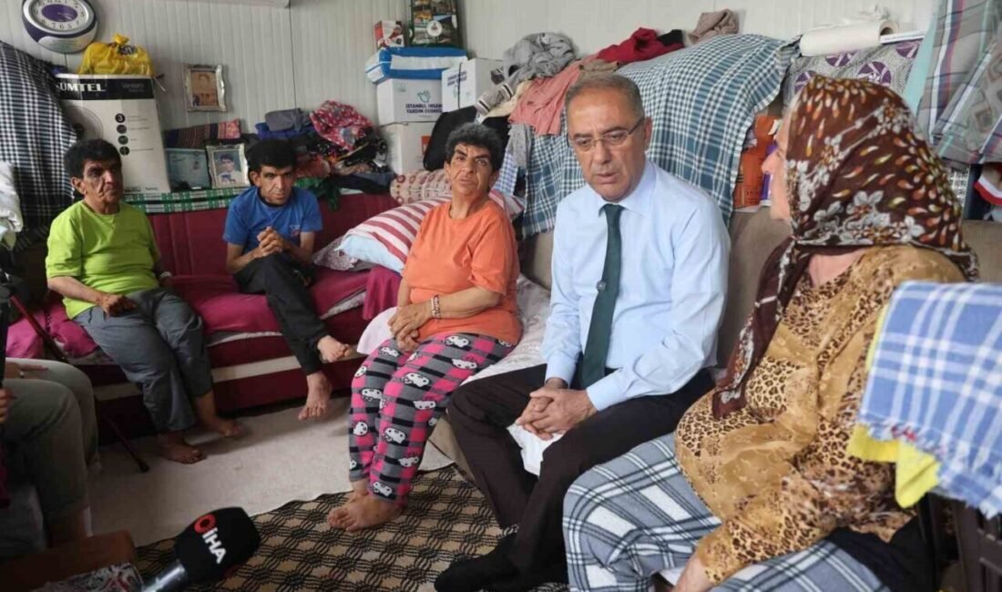 HATAY (İHA) – Hatay’da ömrünü 3 engelli evladına adayarak yaşam