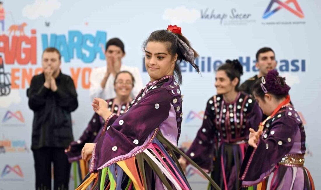 Mersin’de özel bireyler, Engelliler Haftası dolayısıyla ’Engelsiz Dans ve Ritim