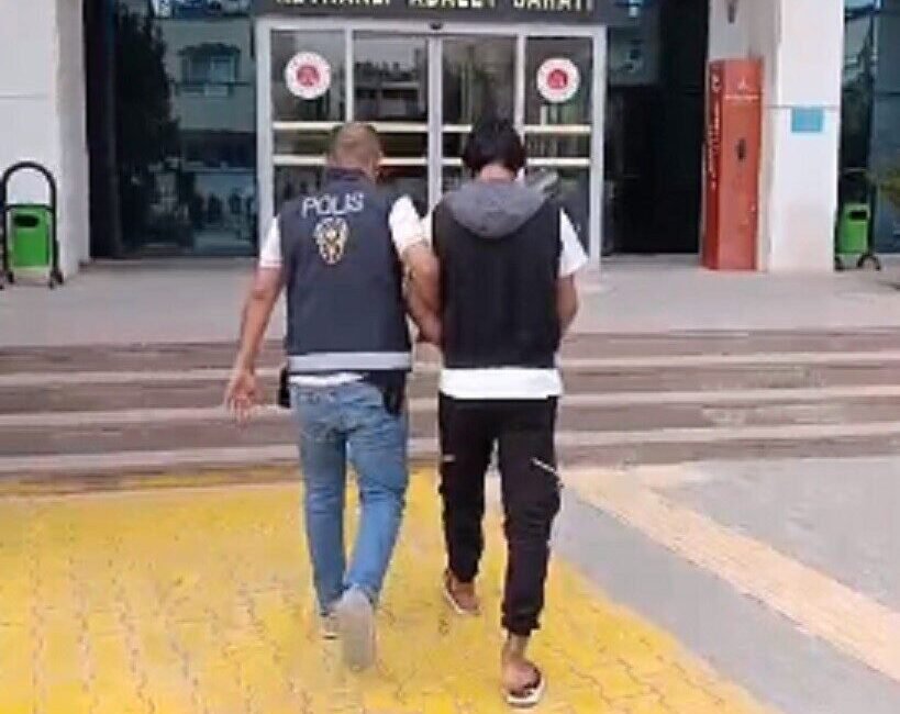 Hatay’ın Reyhanlı ilçesinde 6 adet uydu alıcısı çalan 2 hırsızlık