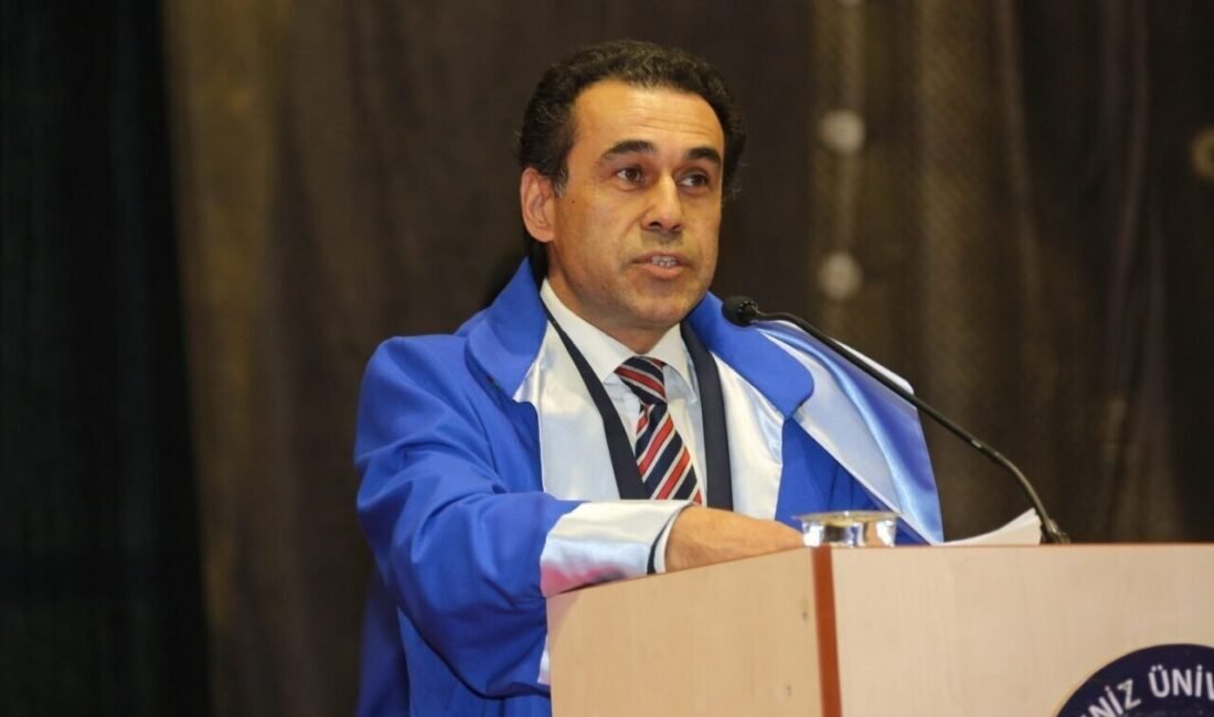 Akdeniz Üniversitesi eski rektör yardımcısı ve Hukuk Fakültesi eski dekanı