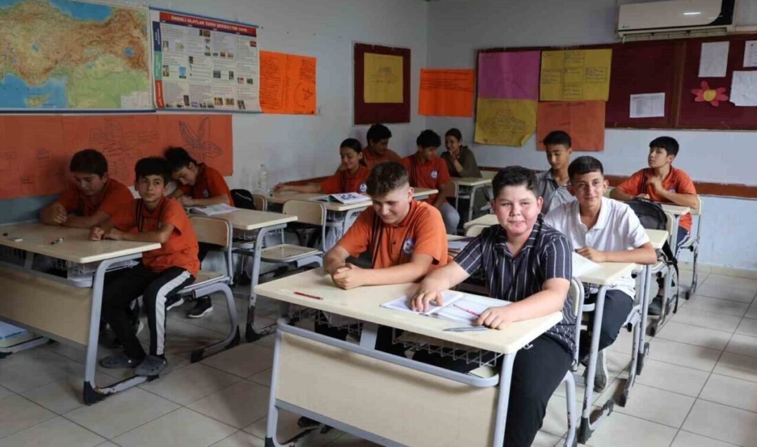Adana’da derslere ilgi göstermeyen ve başarılı olmadıkları gözlenen üç öğrenci,