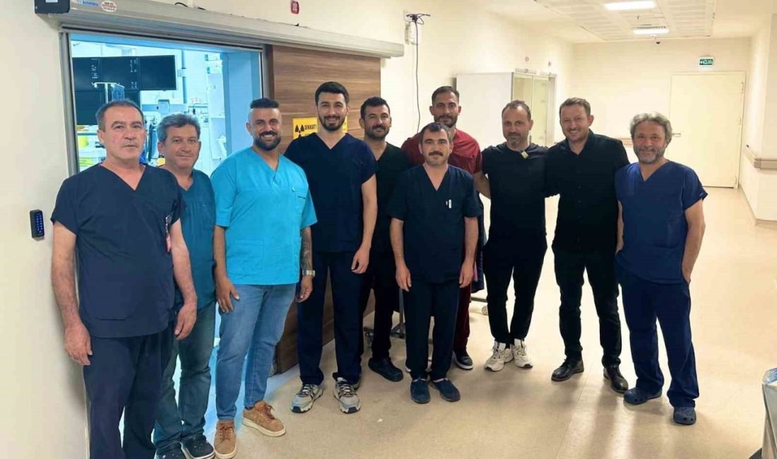 Mersin’in Tarsus ilçesinde Devlet Hastanesi Anjiyografi Ünitesinde bir hastaya ilk