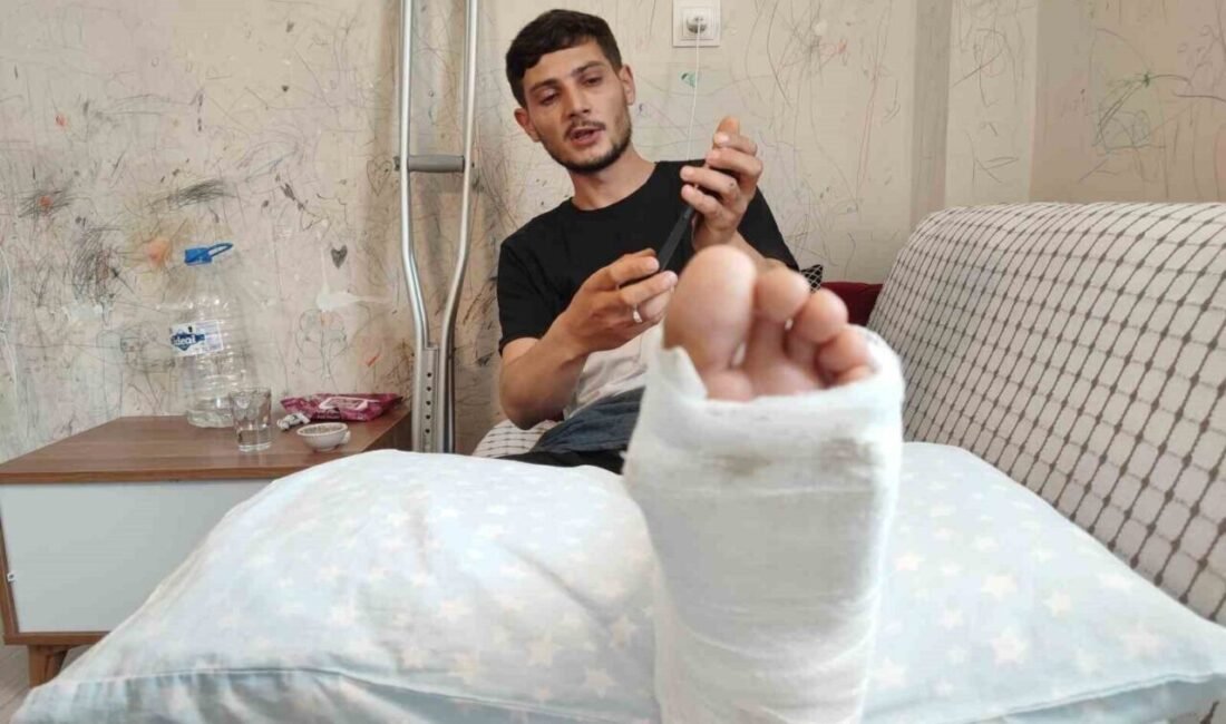 Adana’da ters yönden gelen otomobilin çarpıp kaçtığı motosiklet sürücüsünün bacağı