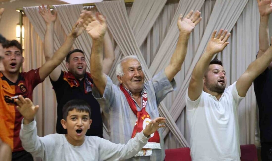 Şampiyonluğu kesinleşen Galatasaray’ın taraftarları yurt genelinde olduğu gibi Adana’da da