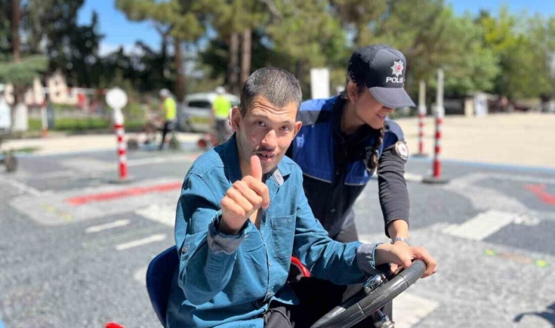 Burdur’da 10-16 Mayıs Engelliler Haftası dolayısıyla engelli bireylere trafik güvenliği