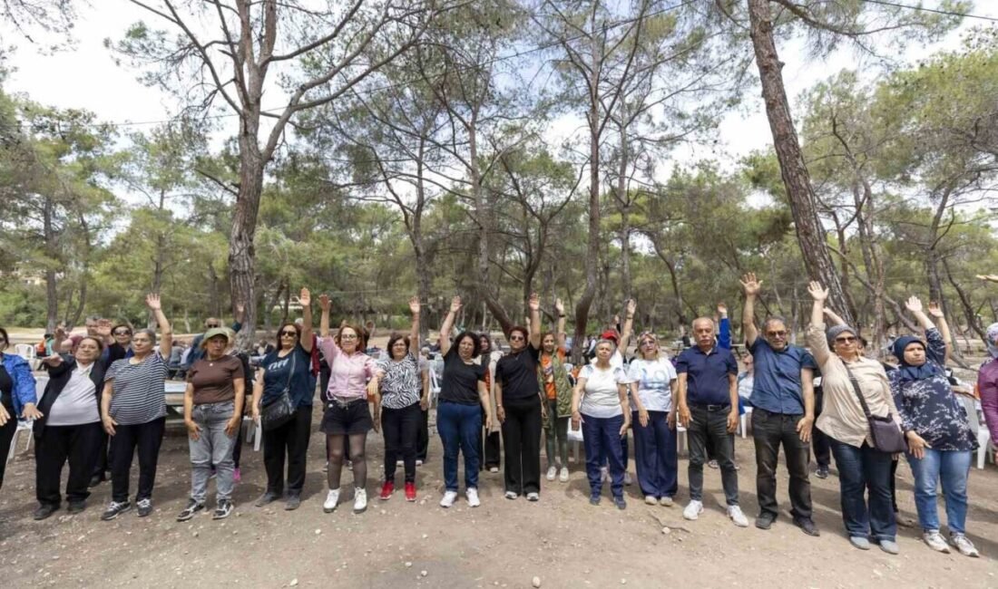 Mersin’de vatandaşlar ’Sağlık İçin Hareket Et Günü’nde doğada buluştu. Toplum