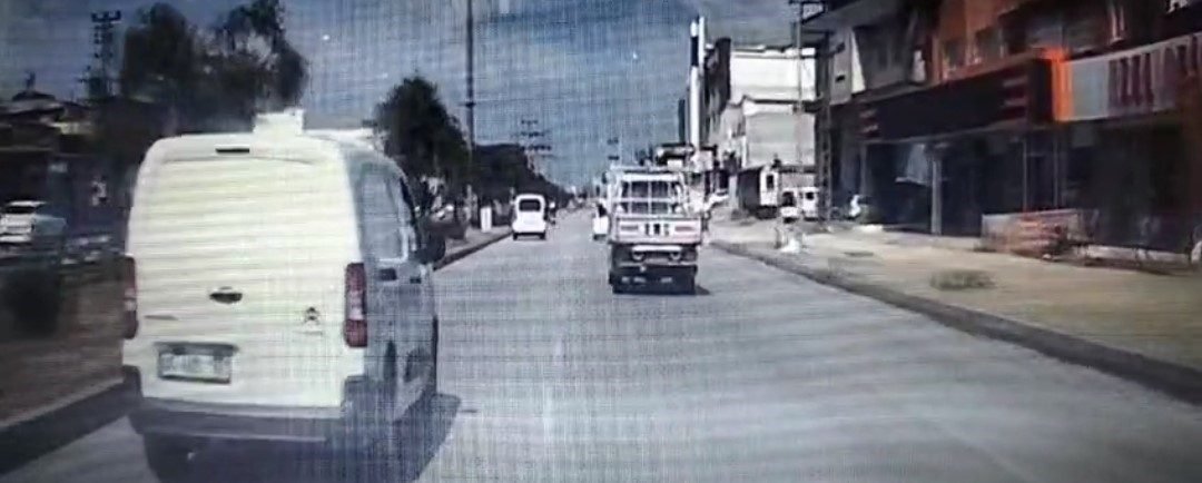 Adana’da aracıyla yayaya çarpıp kaçan sürücü polis ekiplerince yakalandı. Adliyeye