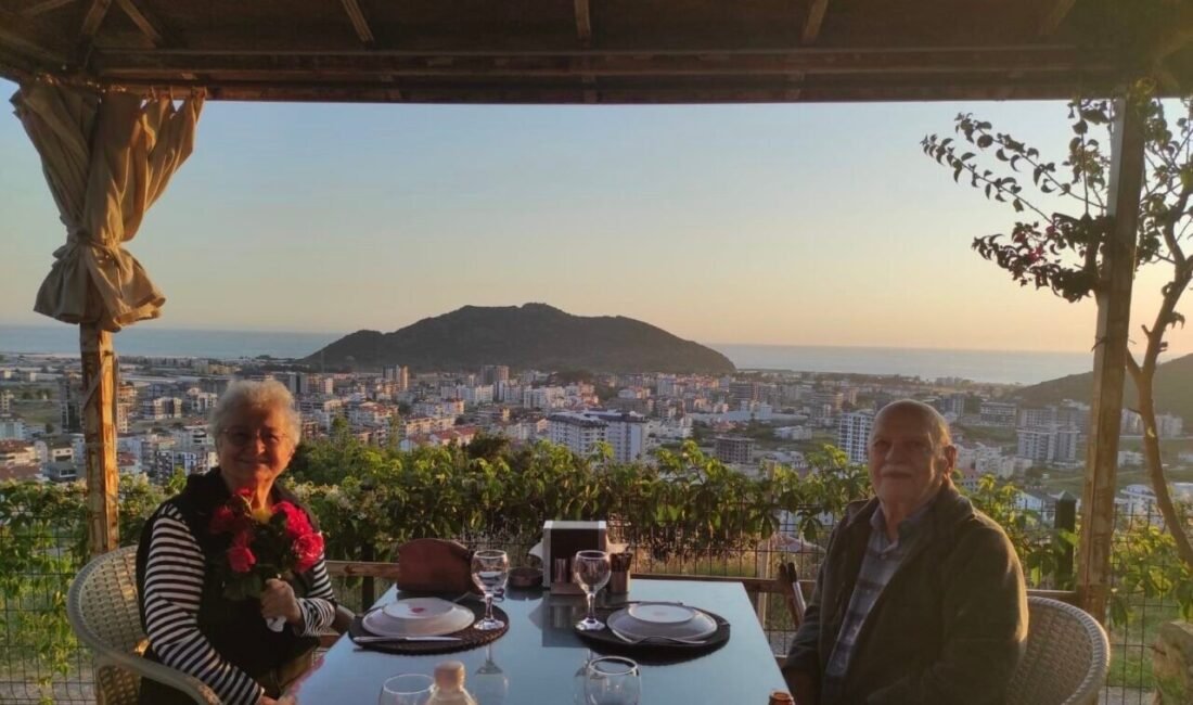 Antalya’nın Gazipaşa ilçesinde 93 yaşındaki Mustafa Ayabakan ve 80 yaşındaki