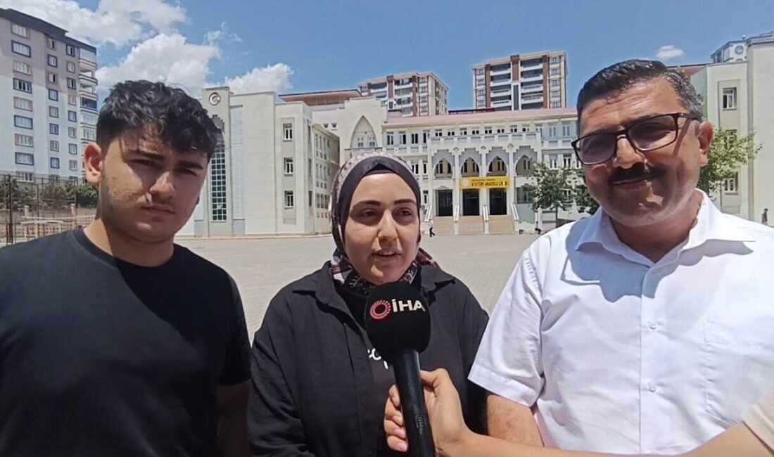 Yurt genelinde olduğu gibi Kahramanmaraş’ta da gerçekleştirilen AYT sınavında daha