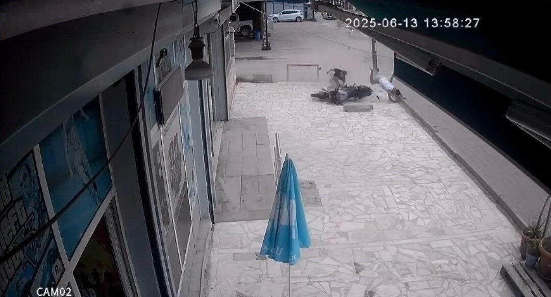 Adana’da iki ayrı kazada 2’si ağır 3 kişi yaralanırken, kaza