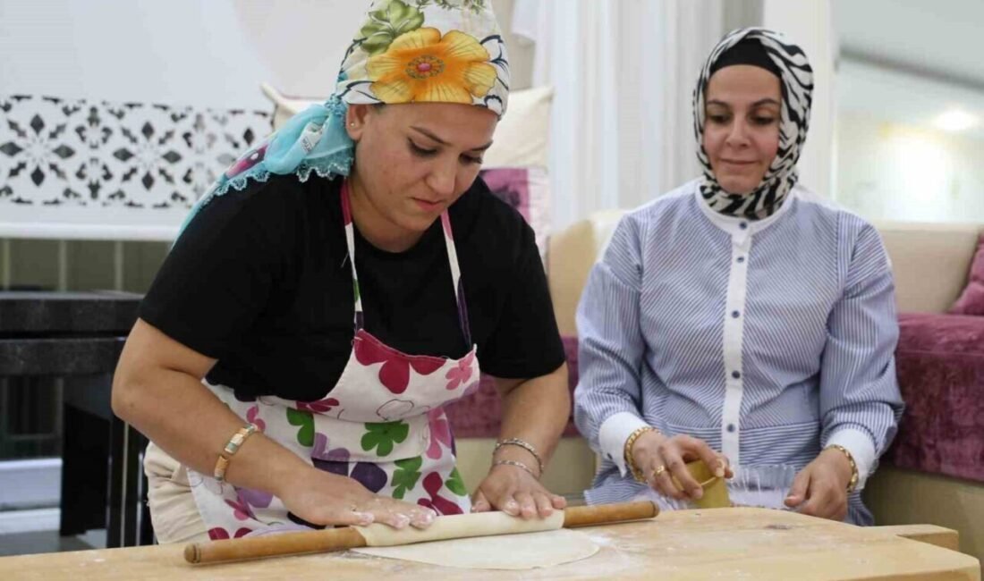 Adana’nın Kozan ilçesinde dayanışma örneği sergileyen 2 kadın bayram öncesi