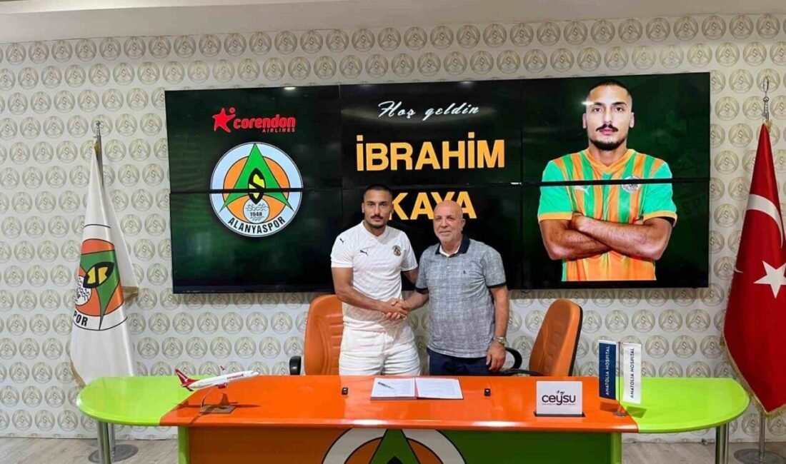 Corendon Alanyaspor, son olarak Bandırmaspor’da forma giyen 24 yaşındaki futbolcu