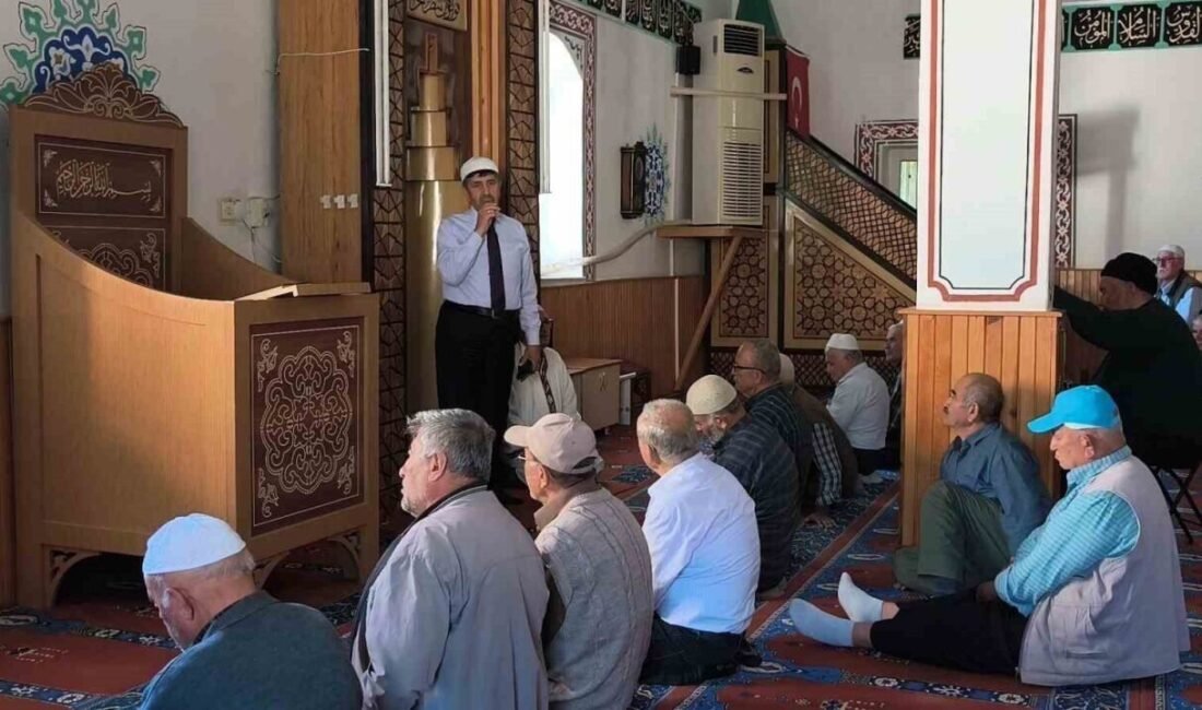 Mersin’in Anamur ilçesinde, yaz mevsimiyle birlikte yaylalara göç eden vatandaşlara