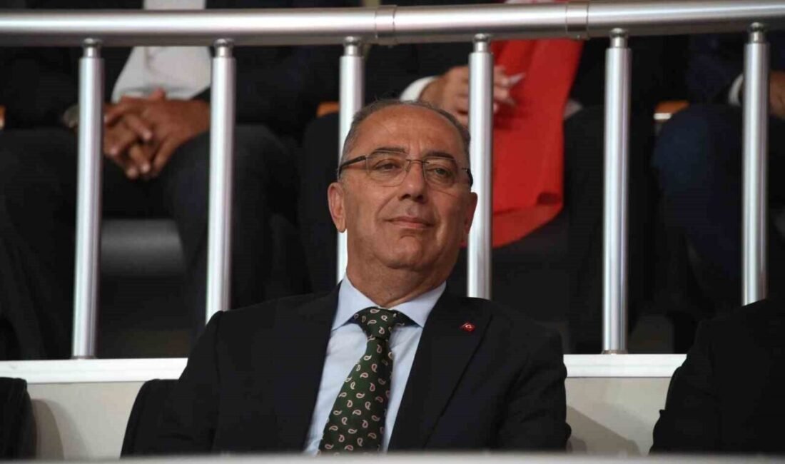 Antakya Belediyesi, Kurban Bayramı’na sayılı günler kala işçi personelinin ikramiyelerini