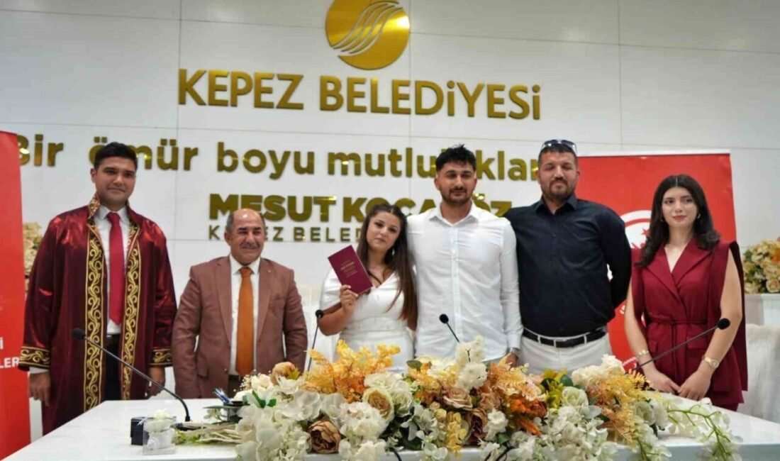Antalya’da Aile Yılı çerçevesinde uygulanan evlilik destek projesine başvurusu kabul