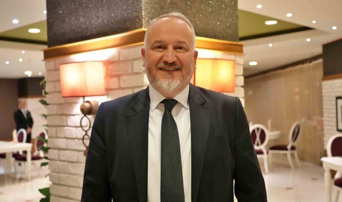 Antalya’da Kurban Bayramı tatili ile yüksek sezonun kapıları açılırken, yoğunluk