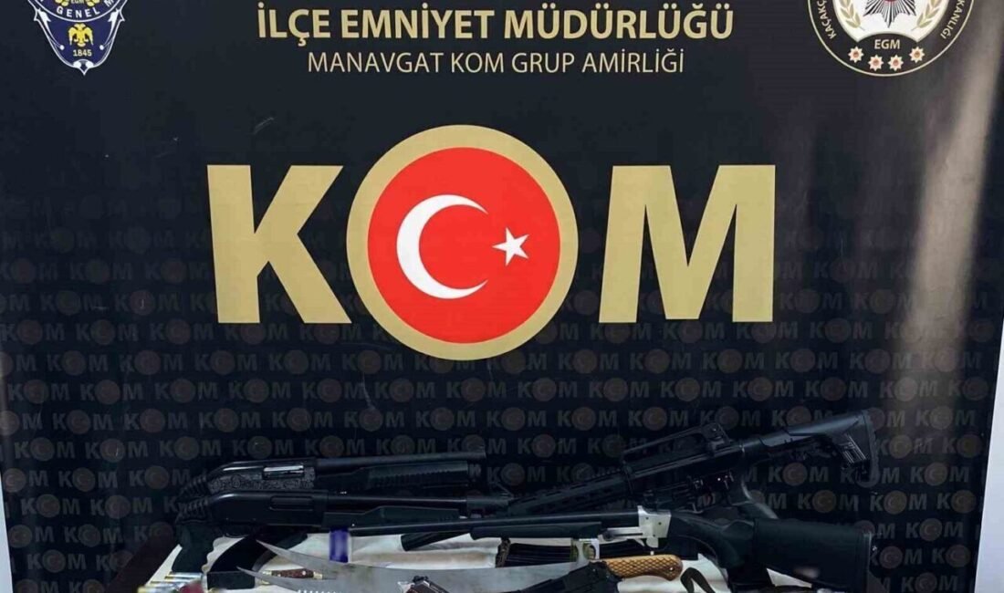 Antalya’da İl Emniyet Müdürlüğü ekiplerince dolandırıcılık, ruhsatsız silah bulundurma ve