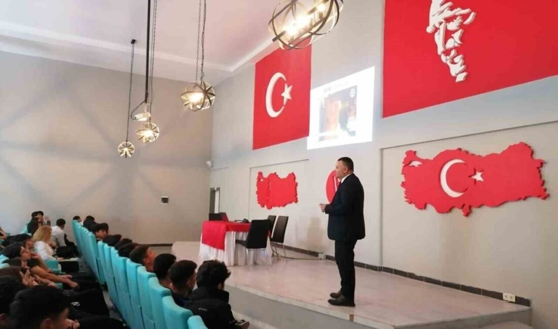 AOSB Teknik Bilimler Meslek Yüksekokulu yetkilileri, mesleki ve teknik anadolu